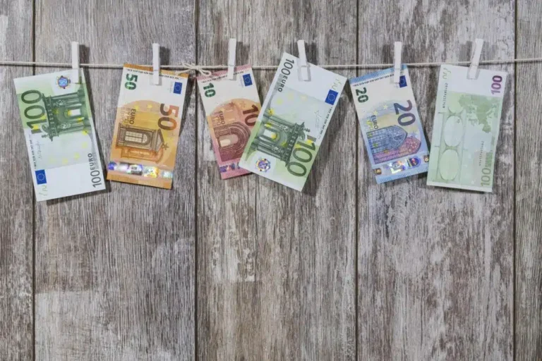 Zimna progresja – co to jest i jak wpływa na nasze zarobki?