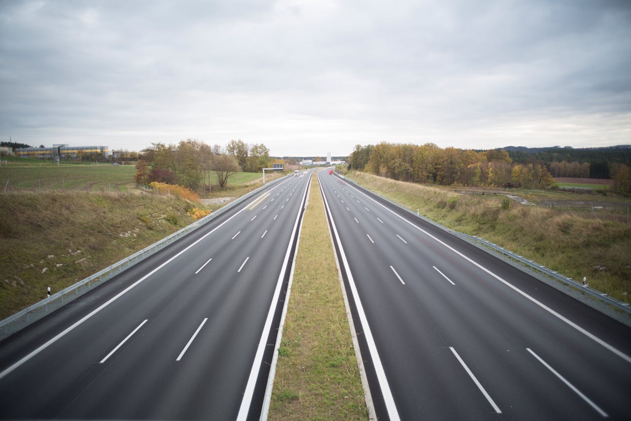 Czy autostrady w Niemczech są płatne? Sprawdzamy, zanim ruszysz w trasę!